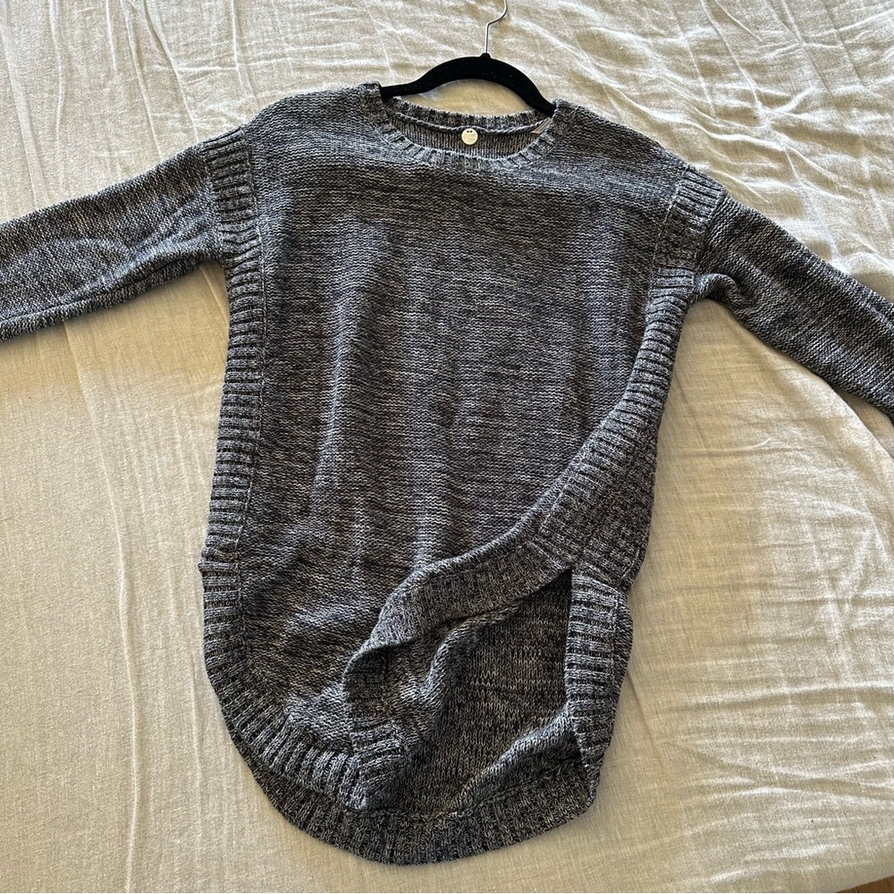 💫SOLD💫Margaret o’Leary Sweater